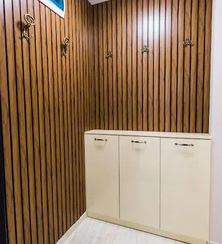 Flora Διαμέρισμα